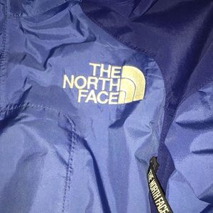 SNOWY SALE ☃️Vintage Women’s North Face Ski coat